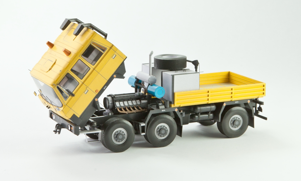 Cestný ťahač Tatra T815 TP 24 265 6x6.1R